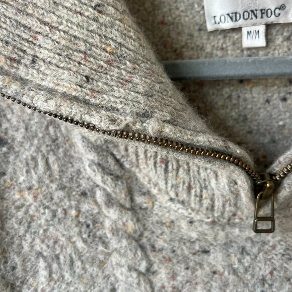 🧶 Beautiful & Cozy Wool Sweater – London Fog | Size M - Picture 3 of 9